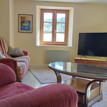 De L 'ormont Tatil Evi *